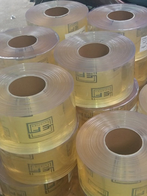 Cuộn nhựa PVC trong suốt