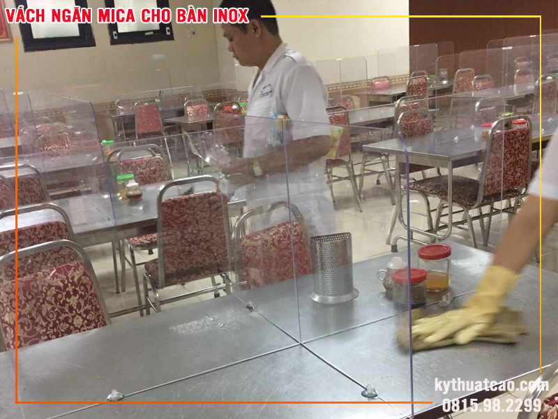 Vách ngăn mica bàn inox